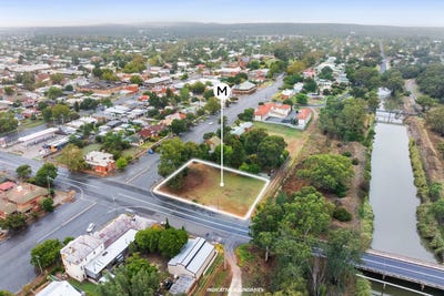 /international/au/130-132-larmer-street-street-narrandera-nsw-204506672/