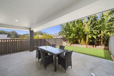 /international/au/14b-coachman-loop-port-macquarie-nsw-148611308/