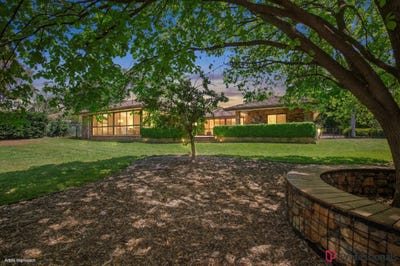 /international/au/13-taylor-street-armidale-nsw-150908132/