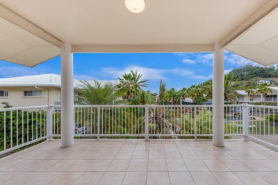 /international/au/31-24-pandanus-drive-cannonvale-qld-152473100/