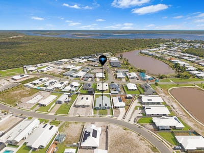 /international/au/unit-1-18-windward-way-burrum-heads-qld-150727616/