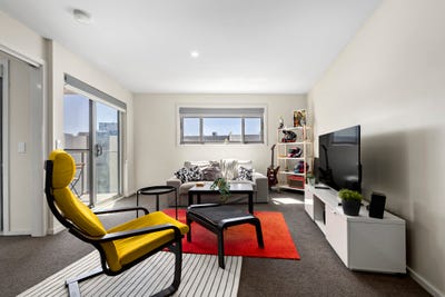 /international/au/104-35-oakden-street-greenway-act-150667344/
