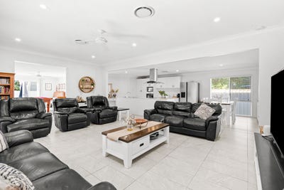 /international/au/36-tringa-street-tweed-heads-west-nsw-148212368/