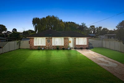 /international/au/17-mahonga-street-tahmoor-nsw-151310064/