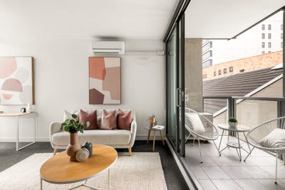 /international/au/306-9-eades-street-east-melbourne-vic-148367968/