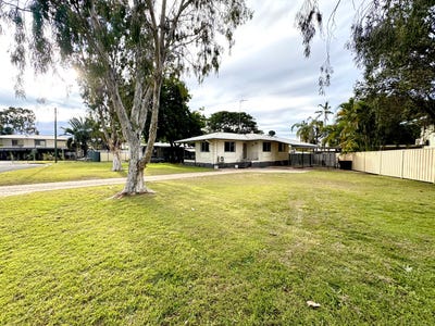 /international/au/12-bowen-court-moranbah-qld-148561148/?lang=en