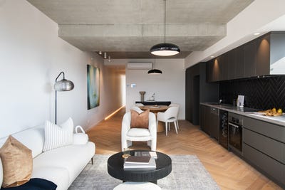 /international/au/residence-13-34-patrick-street-hobart-tas-150859500/