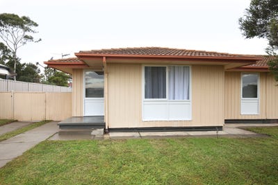 /international/au/18-clifford-street-murray-bridge-sa-151359688/