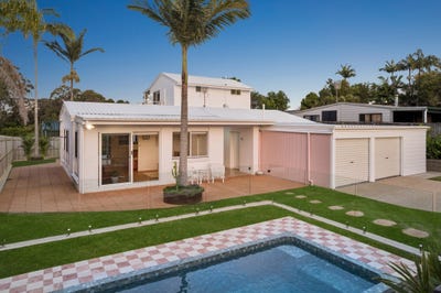 /international/au/11-lumeah-drive-mount-coolum-qld-151727120/