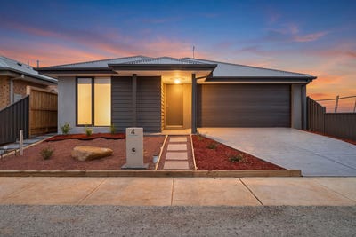 /international/au/4-kirner-road-melton-south-vic-151244704/