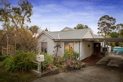 /international/au/264-walsh-street-east-albury-nsw-148642988/