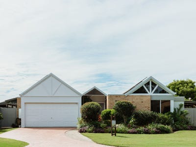/international/au/14-village-avenue-bongaree-qld-151245516/