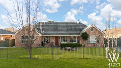 /international/au/24-cottonwood-drive-eglinton-nsw-148613136/?lang=en