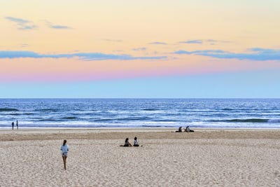 /international/au/205-4-twenty-first-avenue-palm-beach-qld-148285696/
