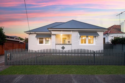 /international/au/39-steel-street-hamilton-nsw-151087400/