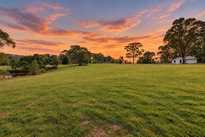/international/au/163-cabbage-tree-road-grose-vale-nsw-204683832/