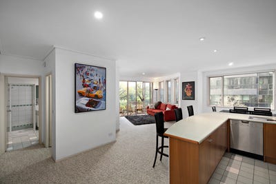 /international/au/105-23-queens-road-melbourne-vic-151261528/