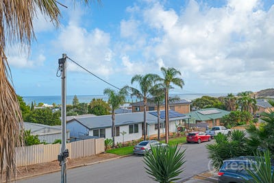 /international/au/19-david-street-christies-beach-sa-150793060/