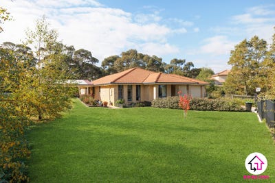 /international/au/18-the-heights-hidden-valley-vic-151232996/