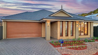 /international/au/18-salmon-gum-crescent-blakeview-sa-151031524/