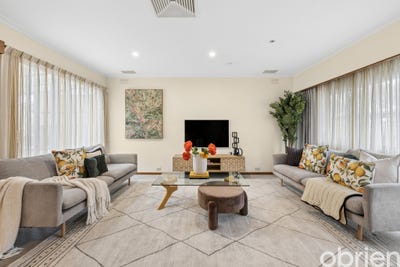 /international/au/1-kingston-street-ferntree-gully-vic-152566936/