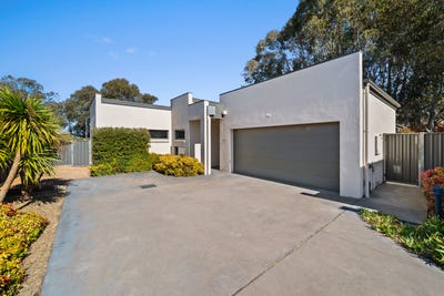 /international/au/118a-bacchus-circuit-kambah-act-152430216/