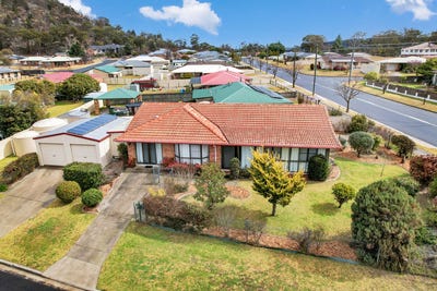 /international/au/2-alice-street-stanthorpe-qld-152099864/