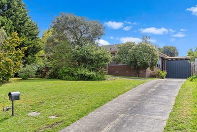 /international/au/8-braimton-close-ringwood-north-vic-152592808/