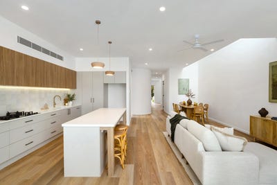 /international/au/1a-explorer-boulevard-shoalhaven-heads-nsw-151182968/