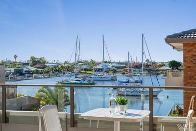 /international/au/5-19-carinya-street-mooloolaba-qld-151378996/