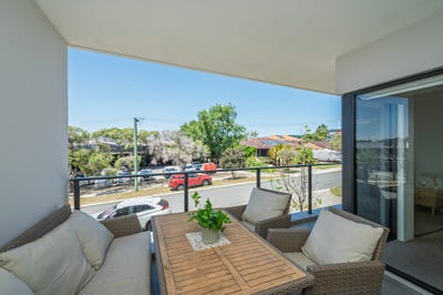 /international/au/2-14-roebuck-street-innaloo-wa-151477132/
