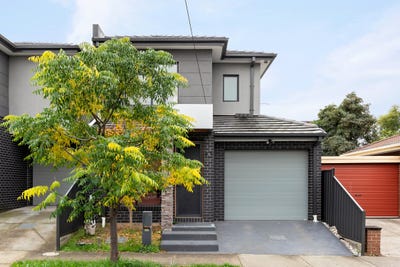 /international/au/1a-loch-crescent-strathmore-vic-151291860/