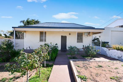 /international/au/144-morgan-street-broken-hill-nsw-148575088/