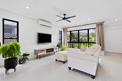 /international/au/20-seaford-entrance-kewarra-beach-qld-151476264/