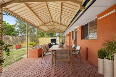 /international/au/55b-glenbank-crescent-kallaroo-wa-152702228/
