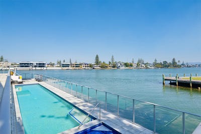 /international/au/106-30-32-paradise-island-surfers-paradise-qld-152264520/