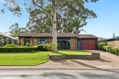 /international/au/15-sunnymeade-drive-aberfoyle-park-sa-151364504/