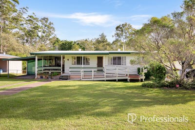 /international/au/11-koala-court-southside-qld-151204220/