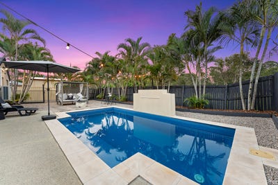/international/au/10-de-havilland-drive-bray-park-qld-151136272/