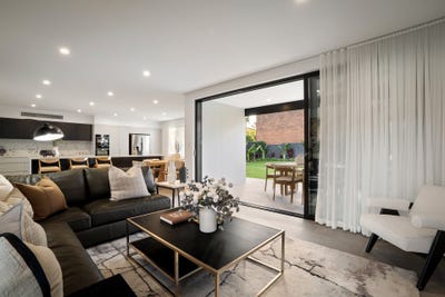 /international/au/24-lobb-crescent-beverley-park-nsw-151027556/