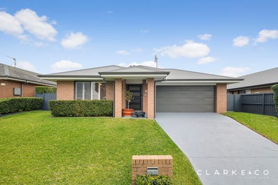 /international/au/31-finch-crescent-aberglasslyn-nsw-148407840/