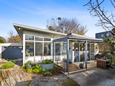 /international/au/27a-cowrie-road-torquay-vic-151606356/