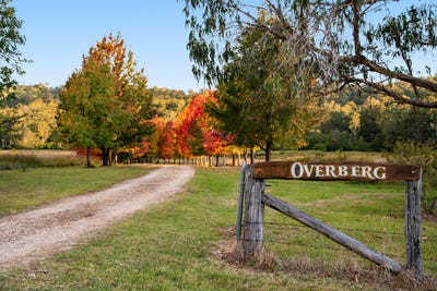 /international/au/-overberg-3697-esk-hampton-road-ravensbourne-qld-700406984/