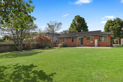 /international/au/14a-berowra-road-mount-colah-nsw-152644836/