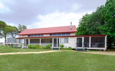 /international/au/493-yangan-killarney-road-emu-vale-qld-148379180/