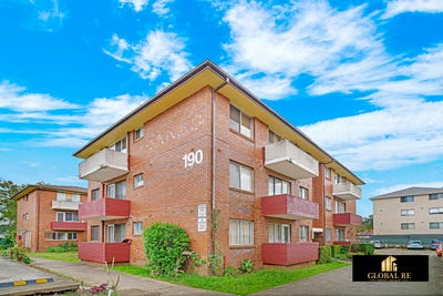 /international/au/13-190-sandal-cres-carramar-nsw-148561816/