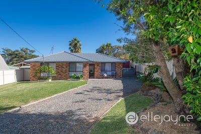 /international/au/2-churchill-crescent-windermere-park-nsw-151373952/