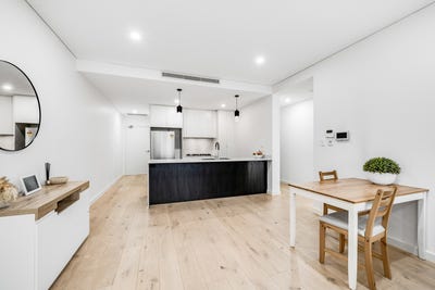 /international/au/51-40-applegum-crescent-north-kellyville-nsw-151416016/
