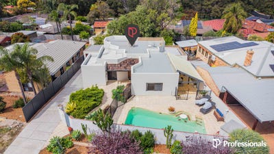 /international/au/26-benbullen-blvd-kingsley-wa-152529532/