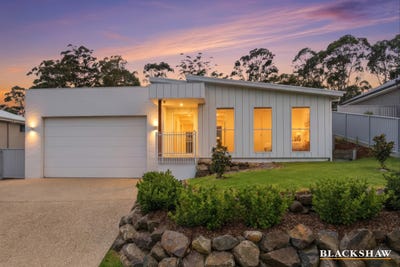 /international/au/13-buguri-crescent-malua-bay-nsw-150903736/